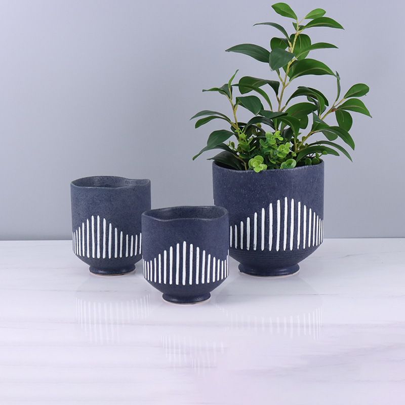 Hot Sell Irregular Mouth Matte Dark Gray Ceramic Flowerpot Vase (1)