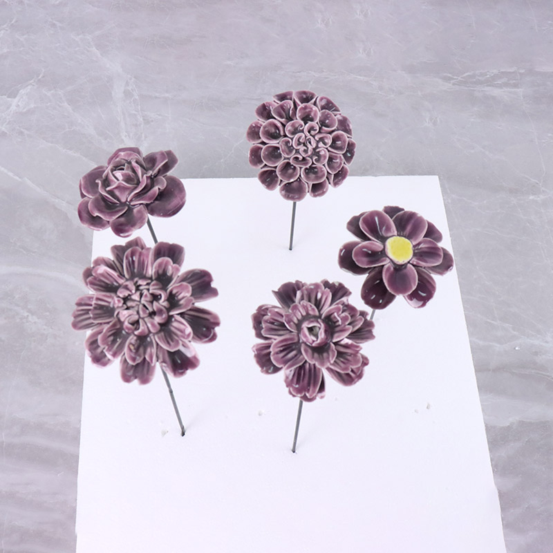 Decorație unică și elegantă, din ceramică, cu flori de plante (3)