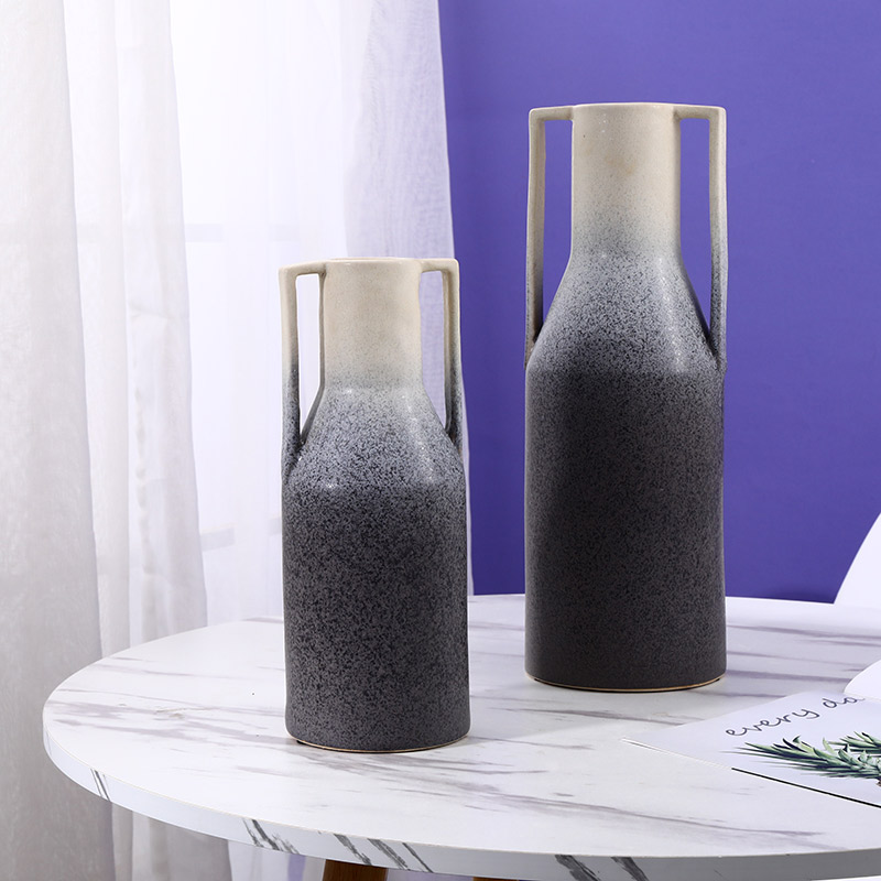 Various Size & Designs of Matt Finish Home Décor Ceramics Vase (2)