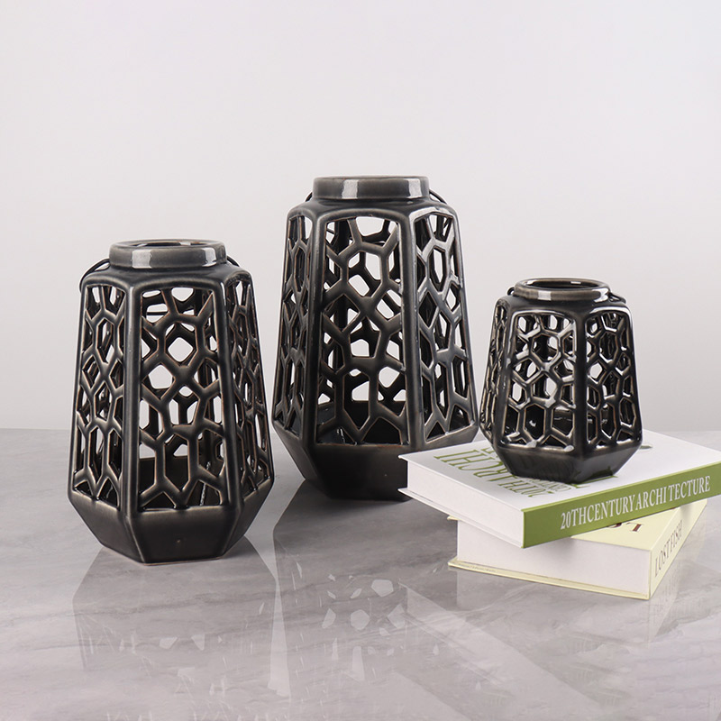 Warm and Inviting Atmosphere Home Decoration Hollow Ceramic Lanterns (3)