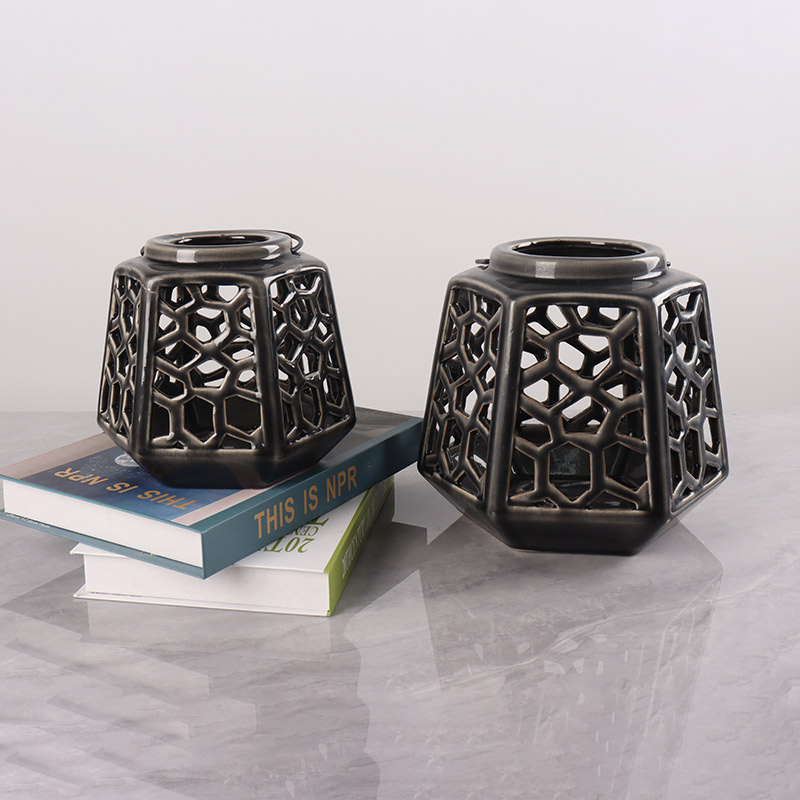 Warm and Inviting Atmosphere Home Decoration Hollow Ceramic Lanterns (4)